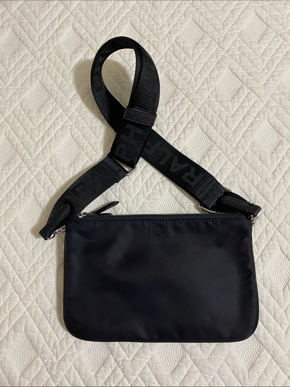 RALPH LAUREN Black Nylon Crossbody Handbag Women's Size 9.5"W x 6.25" H